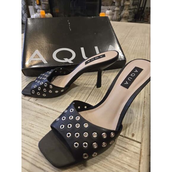 AQUA Women's Black Square Toe Grommet Mid Heel Sandals Size 8.5 - Picture 5 of 6